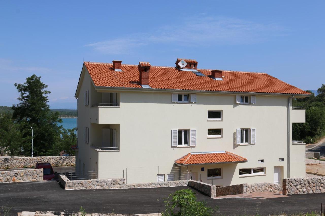 סולינה Apartments Sucic Iva I Tea מראה חיצוני תמונה