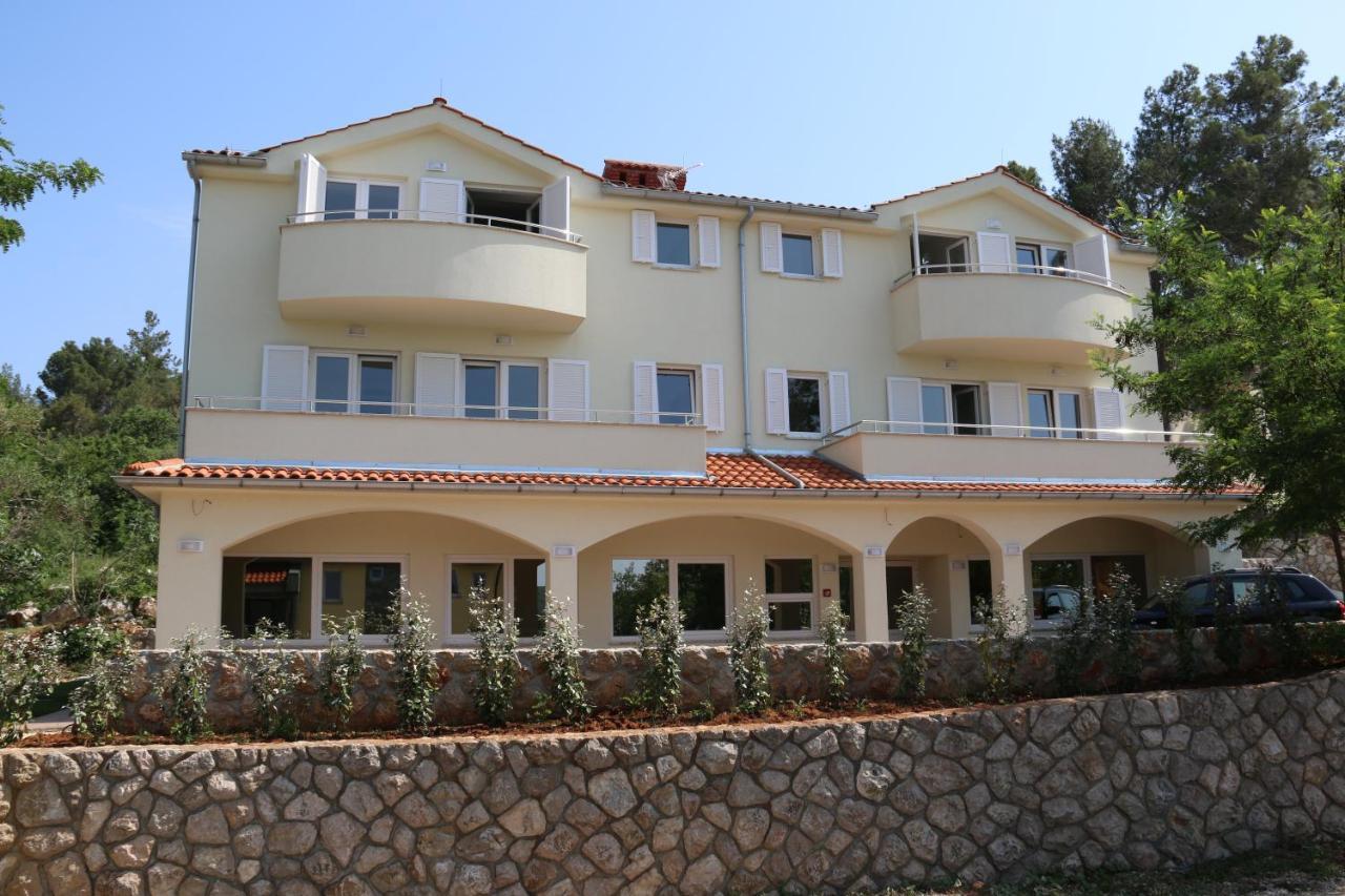 סולינה Apartments Sucic Iva I Tea מראה חיצוני תמונה