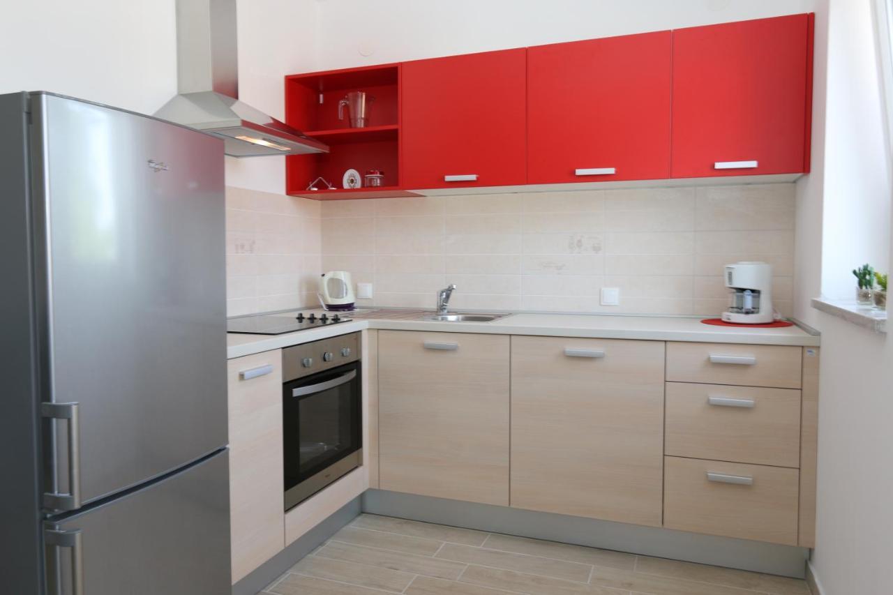 סולינה Apartments Sucic Iva I Tea מראה חיצוני תמונה