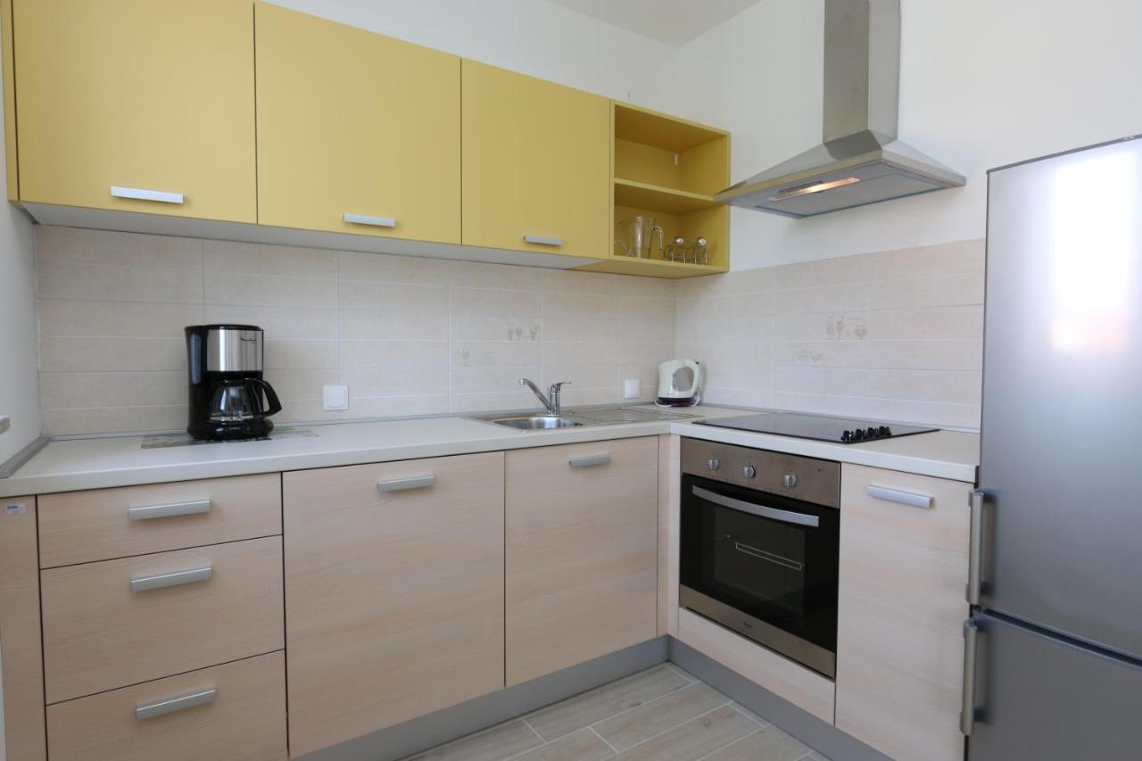 סולינה Apartments Sucic Iva I Tea מראה חיצוני תמונה