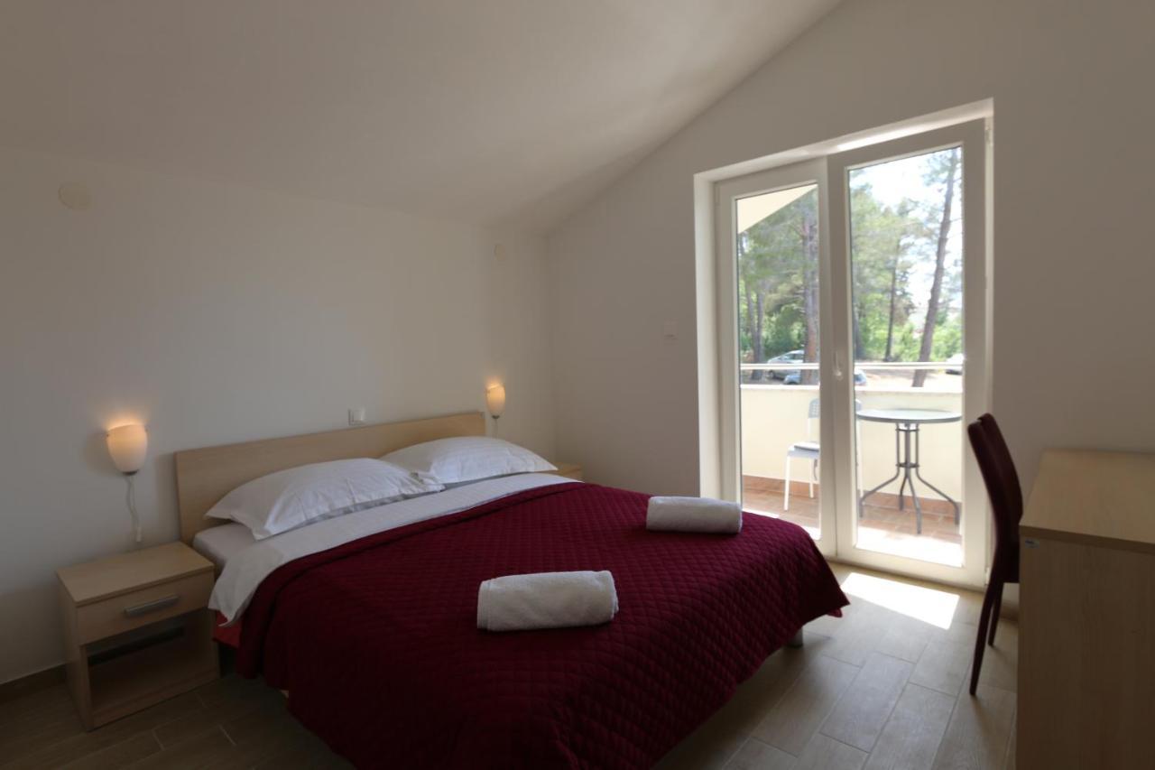 סולינה Apartments Sucic Iva I Tea מראה חיצוני תמונה