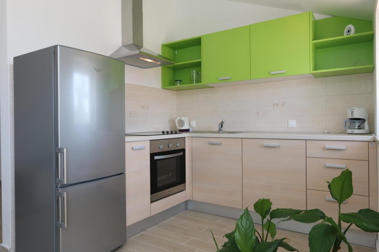 סולינה Apartments Sucic Iva I Tea מראה חיצוני תמונה