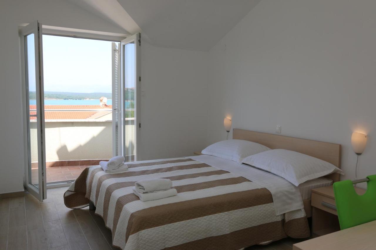 סולינה Apartments Sucic Iva I Tea מראה חיצוני תמונה