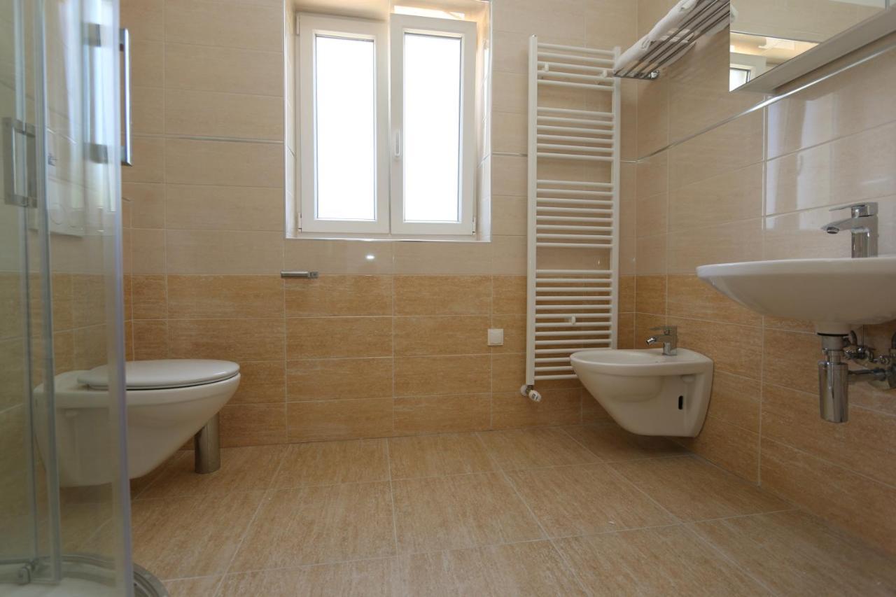 סולינה Apartments Sucic Iva I Tea מראה חיצוני תמונה