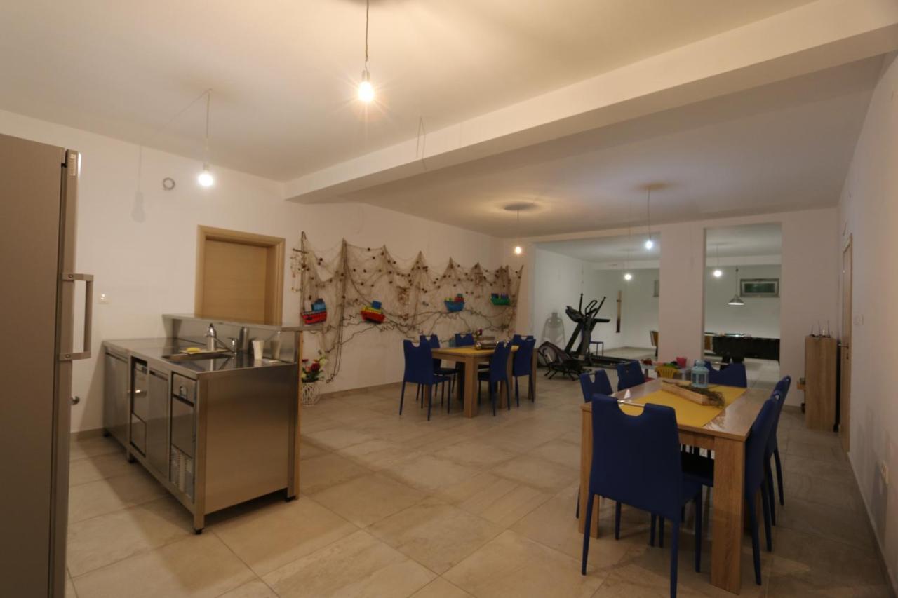 סולינה Apartments Sucic Iva I Tea מראה חיצוני תמונה